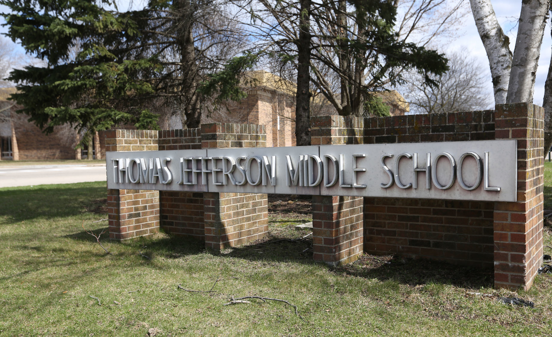 Boy with BB gun shot 2 girls getting off of Madison school bus, police say